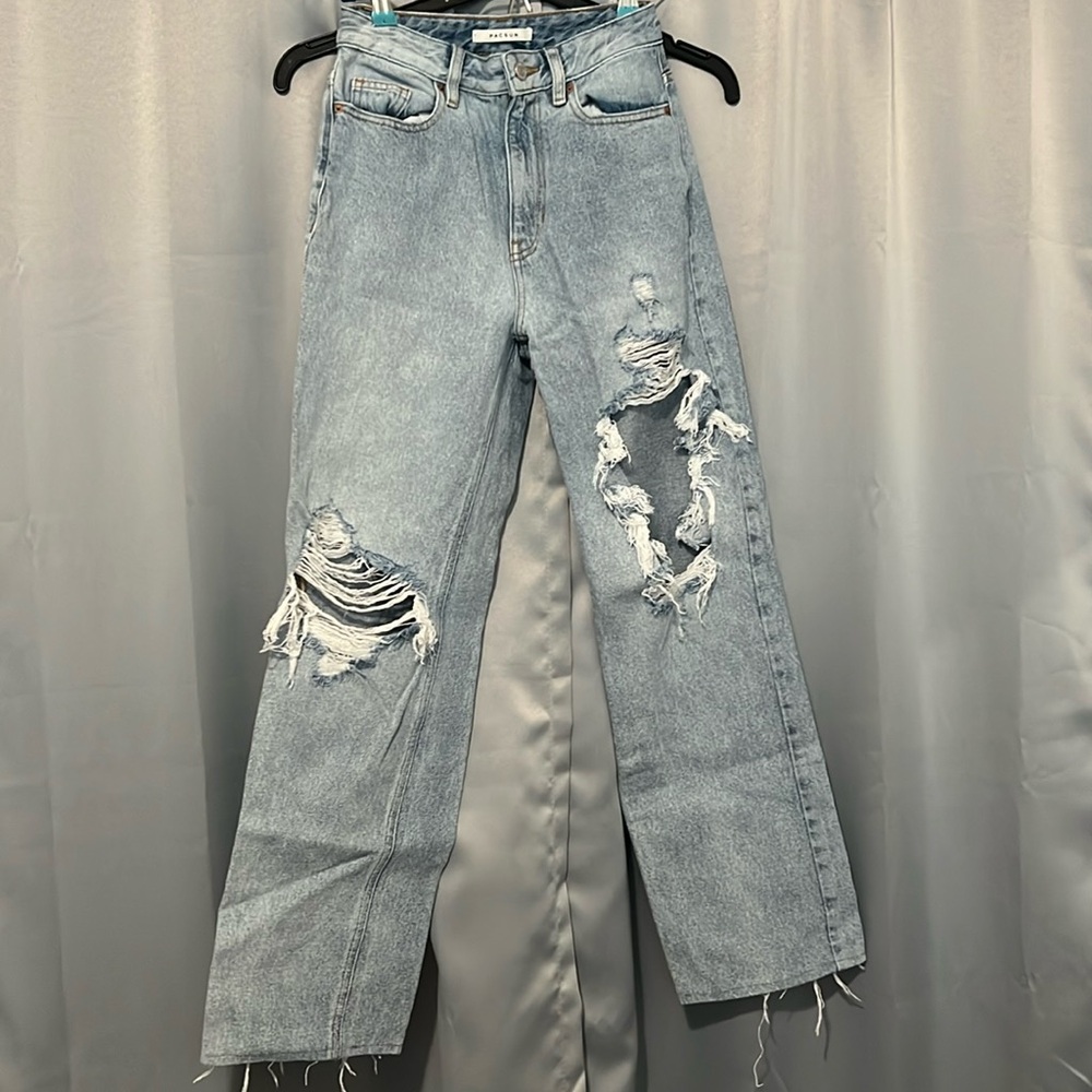 Pacsun 90’s boyfriend ripped jeans hemmed for 5ft tall
